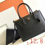 スーパーコピーブラダバッグ